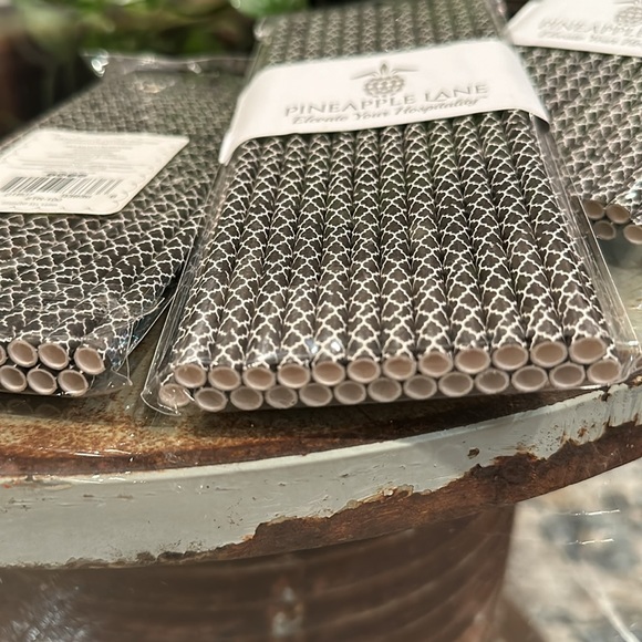 New Paper Party straws 75 ct Bundle Black & white made in USA - Picture 6 of 7